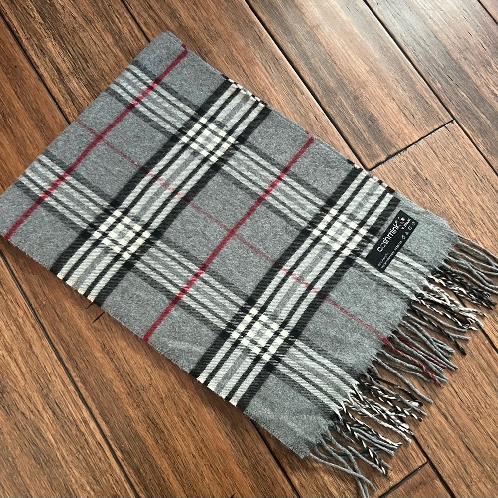 Cashmink V.FRAAS Grey Plaid Scarf Gray Academia Preppy Classic - Picture 1 of 6